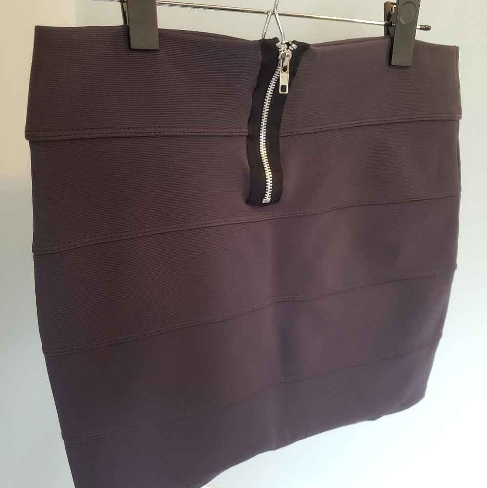 Fitted Mini Pencil Skirt